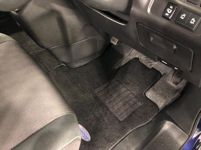 セレナ ハイウェイスター　ＶセレクションＩＩ　走行３７０７４キロ　一年保証・走行距離無制限走行３７０７４キロ　フルセグナビ　ブルートゥース　全周囲カメラ　ＥＴＣ　クリアランスソナー　ＬＥＤヘッドライト　両側電動スライドドア（18枚目）