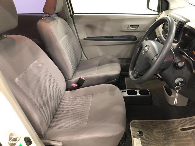 ミライース Ｌ　ＳＡ　走行９８６７７キロ／ＣＤチューナー／ＥＴＣ　車検Ｒ８．６　一年保証・走行距離無制限　点検記録簿有　走行９８６７７キロ　運転席助手席エアバック　ＥＴＣ　純正カーペットマット　アイドリングストップ　キーレス（5枚目）