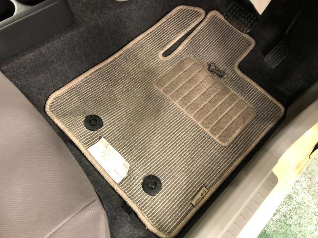 ミライース Ｌ　ＳＡ　走行９８６７７キロ／ＣＤチューナー／ＥＴＣ　車検Ｒ８．６　一年保証・走行距離無制限　点検記録簿有　走行９８６７７キロ　運転席助手席エアバック　ＥＴＣ　純正カーペットマット　アイドリングストップ　キーレス（16枚目）