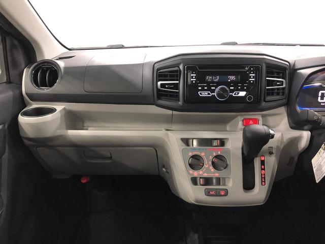 ミライース Ｘ　リミテッドＳＡＩＩＩ　走行５１０５キロ／オートライト　１年保証距離無制限　走行距離５１０５キロ　純正カーペットマット　助手席エアバッグ　オートライト　ＬＥＤヘッドランプ　アイドリングストップ　電動格納式ドアミラー　キーレスエントリー（6枚目）