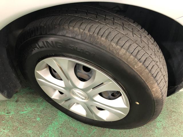 ノート Ｘ　走行２９２４８キロ／雹害／ナビ／全周囲カメラ　一年保証・走行距離無制限走行２９２４８キロ　フルセグナビ　ブルートゥース　全周囲カメラ　ＤＶＤ　オートライト　キーフリー　ホイールキャップ（17枚目）