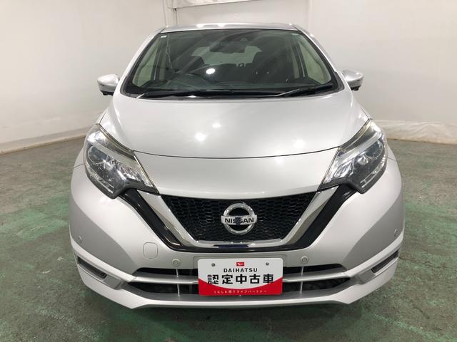 ノート Ｘ　走行２９２４８キロ／雹害／ナビ／全周囲カメラ　一年保証・走行距離無制限走行２９２４８キロ　フルセグナビ　ブルートゥース　全周囲カメラ　ＤＶＤ　オートライト　キーフリー　ホイールキャップ（24枚目）