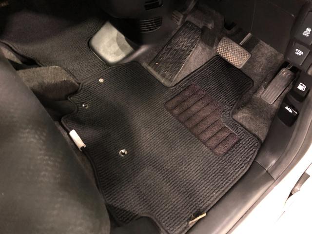 N-BOXカスタム G ターボSSパッケージ 走行69249キロ/車検整備付 一年保証・走行距離無制限走行69249キロ 車検整備付 ワンセグナビ バックカメラ ETC サイドエアバック オートライト HIDヘッドライト 両側電動スライドドア(18枚目)