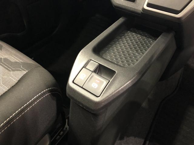 タフト Ｇターボ　ダーククロムベンチャー　走行４２８２３キロ　一年保証・走行距離無制限走行４２８２３キロ　車検整備付　サイドエアバック　クリアランスソナー　オートライト　ＬＥＤヘッドライト　アイドリングストップ　シートヒーター（11枚目）