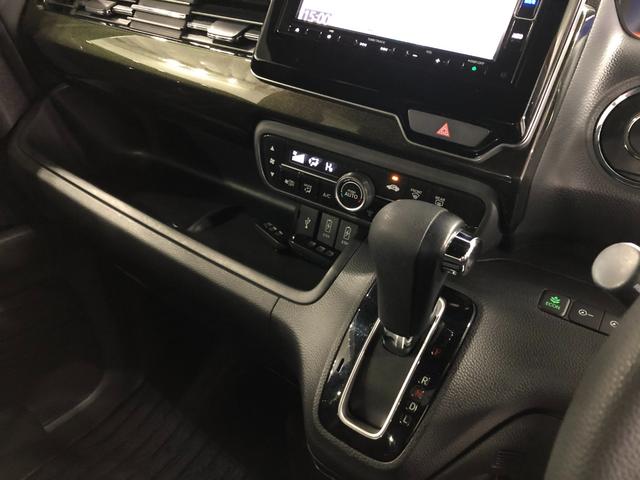 Ｎ－ＢＯＸカスタム Ｇ・Ｌホンダセンシング　走行２７９３２キロ／ナビ／ドラレコ　１年保証距離無制限　走行距離２７９３２キロ　フルセグナビ　バックカメラ　ブルートゥース　ドラレコ　純正マット　サイドエアバッグ　ＬＥＤヘッドランプ　片側電動スライドドア　プッシュボタンスタート（14枚目）