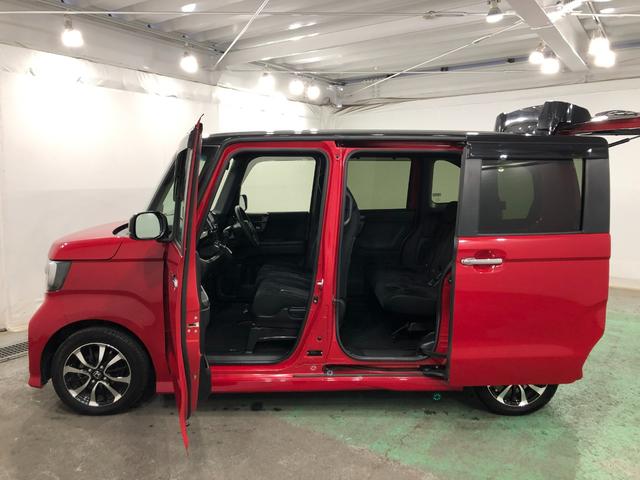 Ｎ－ＢＯＸカスタム Ｇ・Ｌホンダセンシング　走行２７９３２キロ／ナビ／ドラレコ　１年保証距離無制限　走行距離２７９３２キロ　フルセグナビ　バックカメラ　ブルートゥース　ドラレコ　純正マット　サイドエアバッグ　ＬＥＤヘッドランプ　片側電動スライドドア　プッシュボタンスタート（25枚目）