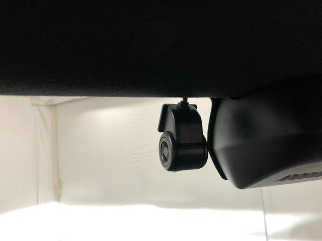 タント カスタムＲＳ　走行９７２７キロ／ディスプレイオーディオ　１年保証距離無制限　走行距離９７２７キロ　バックカメラ　ブルートゥース　ドラレコ　純正マット　サイドエアバッグ　ＬＥＤヘッドランプ　アイドリングストップ　シートヒーター　両側電動スライドドア（11枚目）