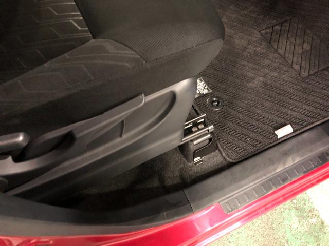 ルーミー カスタムＧ　走行８３１７０キロ／タイヤ４本交換／雹害／ナビ　一年保証・走行距離無制限走行８３１７０キロ　タイヤ４本交換　雹害　フルセグナビ　バックカメラ　ドラレコ　クリアランスソナー　オートライト　ＬＥＤヘッドライト　両側電動スライドドア（15枚目）