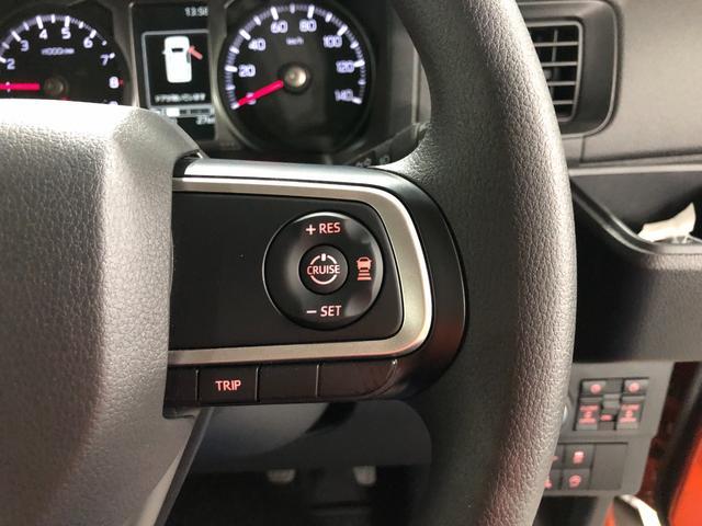 �y���[�_�[�N���[�Y�R���g���[���i�S�ԑ��Ǐ]�@�\�t�z�ԓ��O���ɑ������ꂽ�J�����Ő�s�Ԃ�F�����A�ԑ��ɉ������Ԋԋ�����ۂ��Ȃ���Ǐ]���s���x�����܂��B