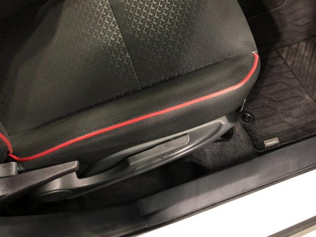 �ɂ݂̏o�₷���^�]�ȃV�[�g�̊p�A�t���A�}�b�g�A���ʁA�Ƃ��ɗǍD�ł�