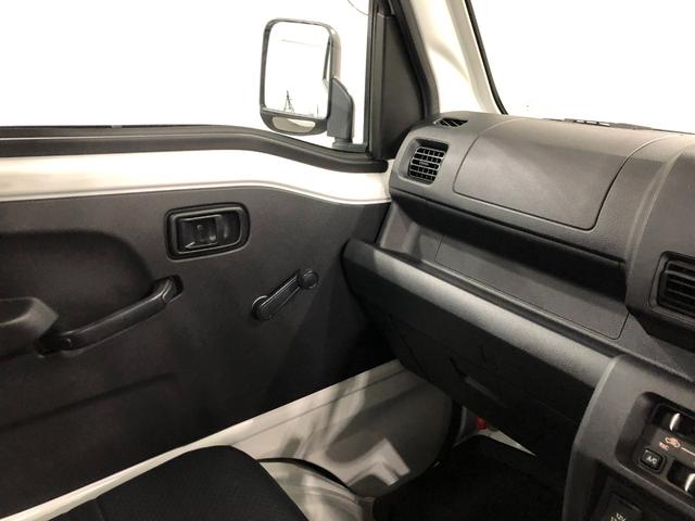 ハイゼットトラック スタンダード　ＭＴ車／走行５７４６キロ／クリアランスソナー　１年保証距離無制限　走行距離５７４６キロ　ＦＭＡＭラジオ　純正フロアマット　クリアランスソナー　オートライト　アイドリングストップ（5枚目）