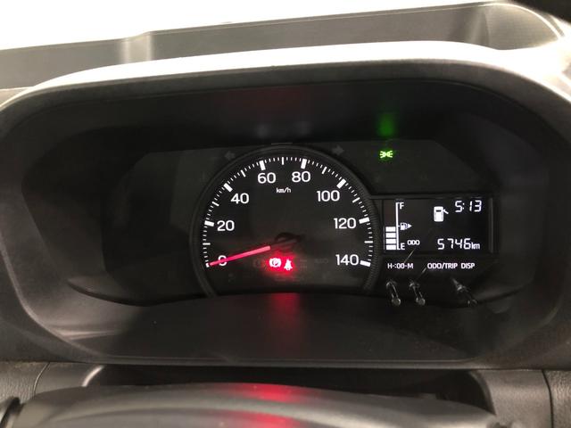 ハイゼットトラック スタンダード　ＭＴ車／走行５７４６キロ／クリアランスソナー　１年保証距離無制限　走行距離５７４６キロ　ＦＭＡＭラジオ　純正フロアマット　クリアランスソナー　オートライト　アイドリングストップ（8枚目）