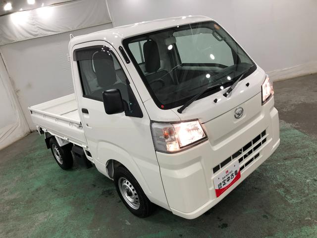 ハイゼットトラック スタンダード　ＭＴ車／走行５７４６キロ／クリアランスソナー　１年保証距離無制限　走行距離５７４６キロ　ＦＭＡＭラジオ　純正フロアマット　クリアランスソナー　オートライト　アイドリングストップ（9枚目）