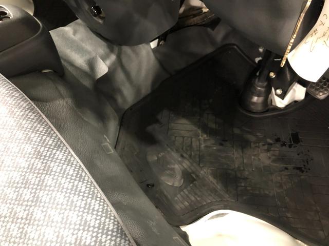 ハイゼットトラック エアコン・パワステ　スペシャル　４ＷＤ／走行４５８１８キロ　１年保証距離無制限　走行距離４５８１８キロ　４ＷＤ　純正フロアマット　助手席エアバッグ　マニュアルエアコン　スペアキー　メンテナンスノート（18枚目）