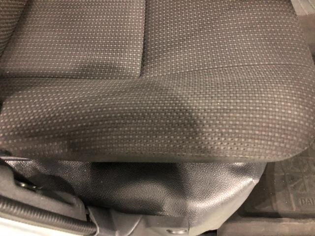 ハイゼットカーゴ デラックスＳＡＩＩＩ　車検整備付／走行５２１９０キロ　一年保証・走行距離無制限　走行５２１９０キロ　助手席エアバック　オートライト　ＬＥＤヘッドランプ　オートマチックハイビーム　アイドリングストップ（15枚目）