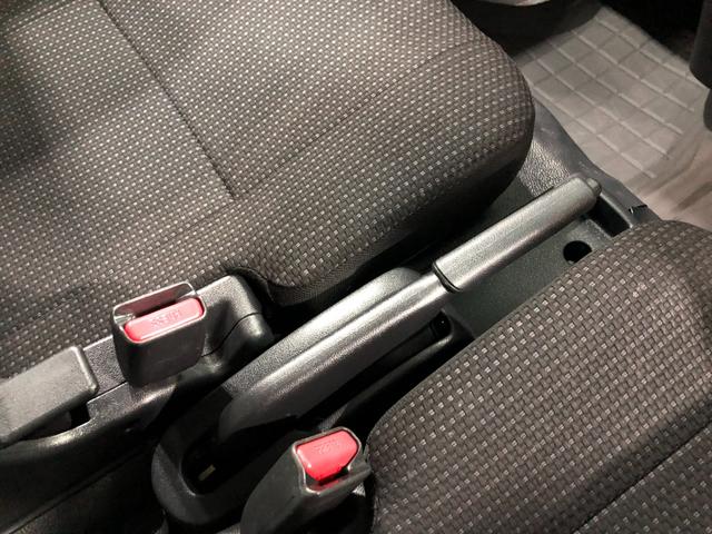 ハイゼットカーゴ デラックスＳＡＩＩＩ　車検整備付／走行５２１９０キロ　一年保証・走行距離無制限　走行５２１９０キロ　助手席エアバック　オートライト　ＬＥＤヘッドランプ　オートマチックハイビーム　アイドリングストップ（49枚目）