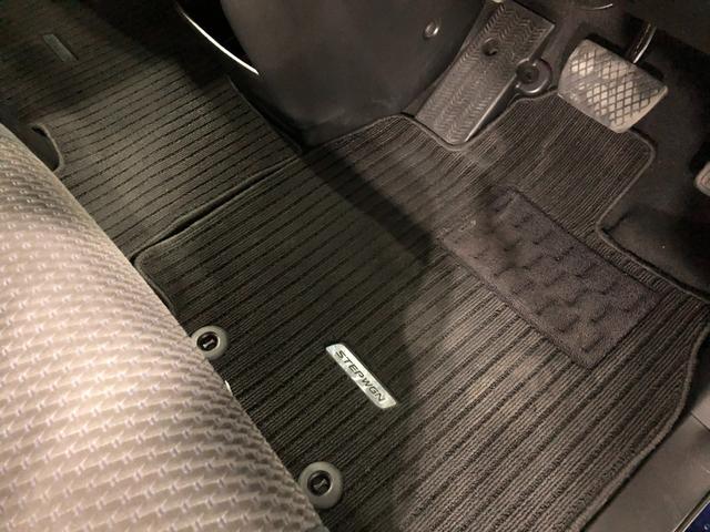 ステップワゴンスパーダ スパーダ ホンダセンシング 修復歴/走行48963キロ/ナビ 1年保証距離無制限 走行距離48963キロ ワンセグナビ バックカメラ ブルートゥース 純正マット サイドエアバッグ LEDヘッドランプ 両側電動スライドドア(18枚目)