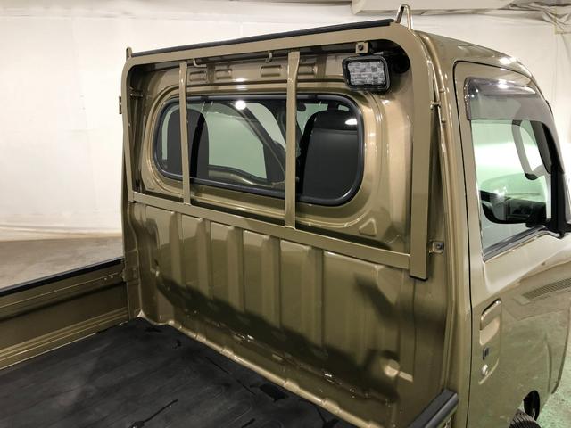 ハイゼットトラック ＥＸＴ　車検整備付／走行４５８９３キロ／ＣＤチューナー　１年保証距離無制限　走行距離４５８９３キロ　車検整備付　ＣＤチューナー　純正フロアマット　クリアランスソナー　オートライト　ＬＥＤヘッドランプ　アイドリングストップ　荷台作業灯　電動格納式ドアミラー（28枚目）