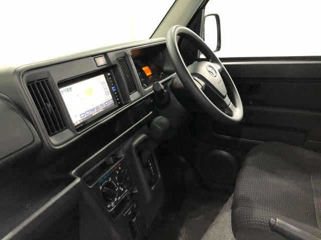 ハイゼットカーゴ クルーズＳＡＩＩＩ　走行２０４２０キロ／ナビ／バックカメラ　１年保証距離無制限　走行距離２０４２０キロ　フルセグナビ　バックカメラ　ブルートゥース　純正マット　助手席エアバッグ　アイドリングストップ（34枚目）