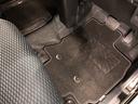 嬉しい純正フロアマット付き♪　状態も良好です（＾＾♪