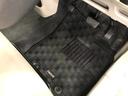嬉しい純正フロアマット付き♪　状態も良好です（＾＾♪