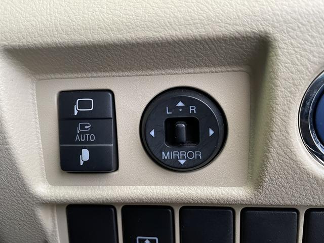 G (禁煙車)(純正HDDナビ)(クルーズコントロール)(シートメモリー)(電動リアサンシェード)(アイドリングストップ)(LEDヘッドライト)(純正16インチAW)(45枚目)