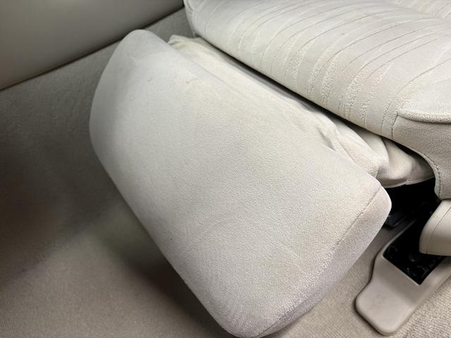 フーガハイブリッド ベースグレード　（禁煙車）（後期型）（メーカーＨＤＤナビ）（アラウンドビュー）（レーダークルーズ）（エマージェンシーブレーキ）（コーナーセンサー）（パワーシート）（ビルトインＥＴＣ）（フルセグ）（純正１８インチＡＷ）（13枚目）