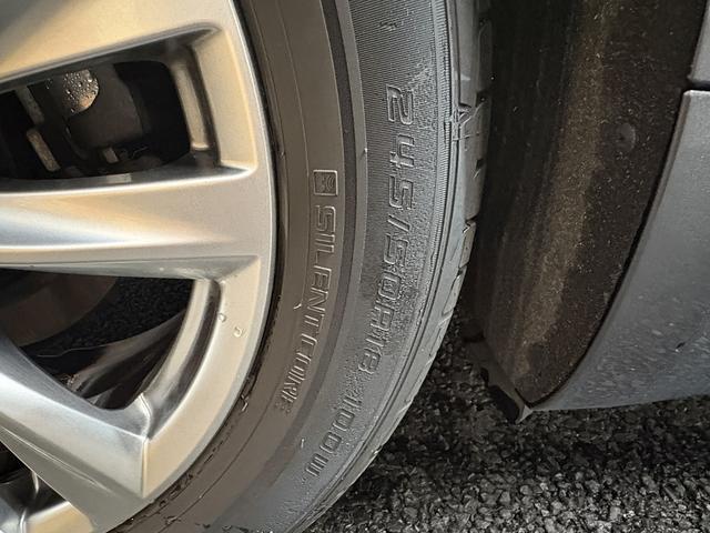 フーガハイブリッド ベースグレード　（禁煙車）（後期型）（メーカーＨＤＤナビ）（アラウンドビュー）（レーダークルーズ）（エマージェンシーブレーキ）（コーナーセンサー）（パワーシート）（ビルトインＥＴＣ）（フルセグ）（純正１８インチＡＷ）（41枚目）