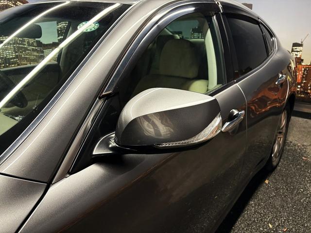 フーガハイブリッド ベースグレード　（禁煙車）（後期型）（メーカーＨＤＤナビ）（アラウンドビュー）（レーダークルーズ）（エマージェンシーブレーキ）（コーナーセンサー）（パワーシート）（ビルトインＥＴＣ）（フルセグ）（純正１８インチＡＷ）（47枚目）