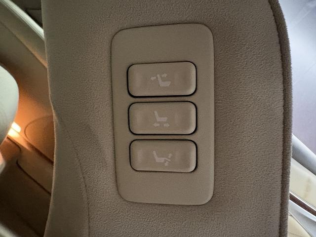 フーガハイブリッド ベースグレード　（禁煙車）（後期型）（メーカーＨＤＤナビ）（アラウンドビュー）（レーダークルーズ）（エマージェンシーブレーキ）（コーナーセンサー）（パワーシート）（ビルトインＥＴＣ）（フルセグ）（純正１８インチＡＷ）（49枚目）