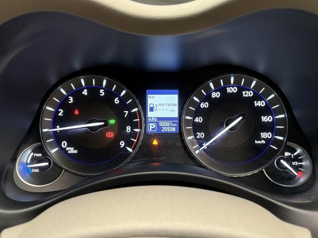 フーガハイブリッド ベースグレード　（禁煙車）（後期型）（メーカーＨＤＤナビ）（アラウンドビュー）（レーダークルーズ）（エマージェンシーブレーキ）（コーナーセンサー）（パワーシート）（ビルトインＥＴＣ）（フルセグ）（純正１８インチＡＷ）（59枚目）
