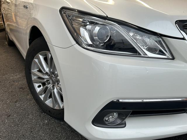 クラウンハイブリッド ロイヤルサルーン　（禁煙車）（メーカーＨＤＤナビ）（レーダークルーズコントロール）（コーナーセンサー）（シートヒーター）（パワーシート）（バックカメラ）（ビルトインＥＴＣ）（フルセグＴＶ）（純正１６インチＡＷ）（26枚目）