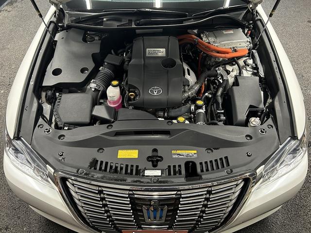 クラウンハイブリッド ロイヤルサルーン　（禁煙車）（メーカーＨＤＤナビ）（レーダークルーズコントロール）（コーナーセンサー）（シートヒーター）（パワーシート）（バックカメラ）（ビルトインＥＴＣ）（フルセグＴＶ）（純正１６インチＡＷ）（52枚目）