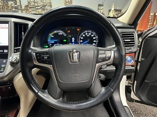 クラウンハイブリッド ロイヤルサルーン　（ワンオーナー）（禁煙車）（ベージュ本革シート）（メーカーナビ）（レーダークルーズコントロール）（コーナーセンサー）（パワーシート）（シートヒーター＆クーラー）（バックカメラ）（純正１６インチＡＷ）（36枚目）