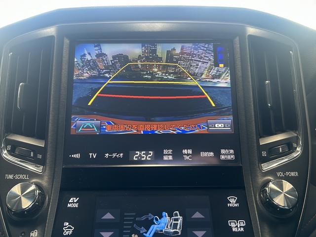 クラウンハイブリッド アスリートS (禁煙車)(後期型)(メーカーSDナビ)(レーダクルーズコントロール)(パワーシート)(シートヒーター)(コーナーセンサー)(バックカメラ)(ビルトインETC)(フルセグ)(純正17インチAW)(7枚目)