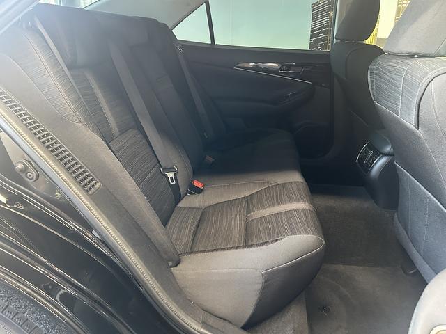 クラウンハイブリッド アスリートS (禁煙車)(後期型)(メーカーSDナビ)(レーダクルーズコントロール)(パワーシート)(シートヒーター)(コーナーセンサー)(バックカメラ)(ビルトインETC)(フルセグ)(純正17インチAW)(18枚目)