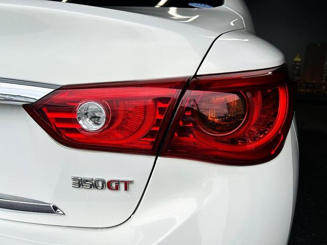スカイライン 350GT ハイブリッド タイプSP エマージェンシーブレーキ(禁煙車)(黒本革シート)(メーカーSDナビ)(レーダークルーズ)(コーナーセンサー)(シートメモリー)(シートヒーター)(アラウンドビューモニター)(純正19インチAW)(59枚目)