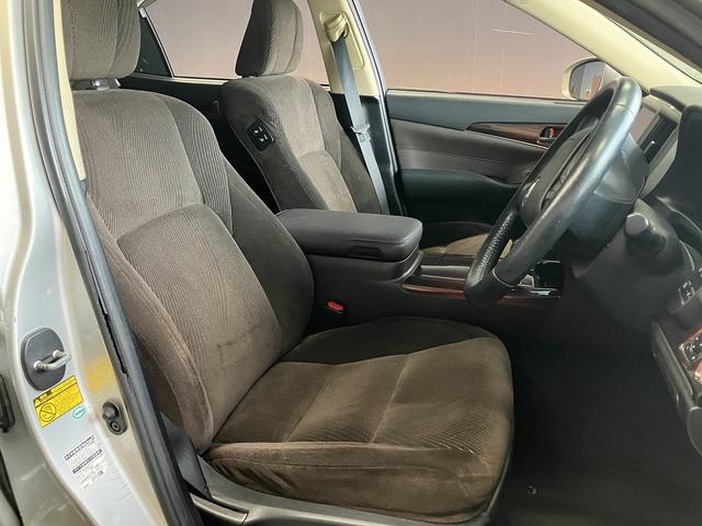 TOYOTA CROWN HYBRID ROYAL SALOON G