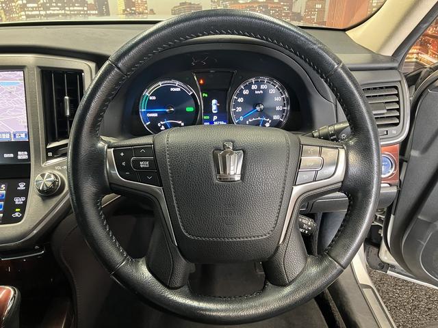TOYOTA CROWN HYBRID ROYAL SALOON G