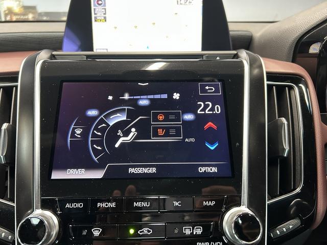 クラウンハイブリッド S (禁煙車)(メーカーSDナビ)(レーダクルーズコントロール)(コーナーセンサー)(レーンアシスト)(オートマチックハイビーム)(シートヒーター)(パワーシート)(ETC)(純正17インチAW)(10枚目)