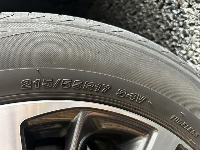 クラウンハイブリッド S (禁煙車)(メーカーSDナビ)(レーダクルーズコントロール)(コーナーセンサー)(レーンアシスト)(オートマチックハイビーム)(シートヒーター)(パワーシート)(ETC)(純正17インチAW)(32枚目)