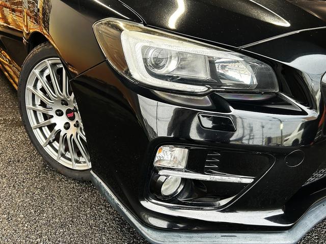WRX STI STI (禁煙車)(6速MT)(ターボ)(4WD)(社外SDナビ)(黒/赤ハーフレザーシート)(ETC)(ローダウン)(スマートキー&プッシュスタート)(純正18インチAW)(21枚目)