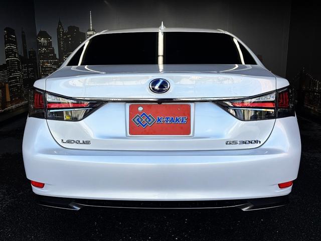 GS GS300h バージョンL プリクラッシュ(禁煙車)(後期型)(黒本革シート)(メーカーSDナビ)(レーダークルーズ)(レーンキープアシスト)(後席コンソールスイッチ)(電動リアサンシェード)(ETC)(純正18インチAW)(23枚目)