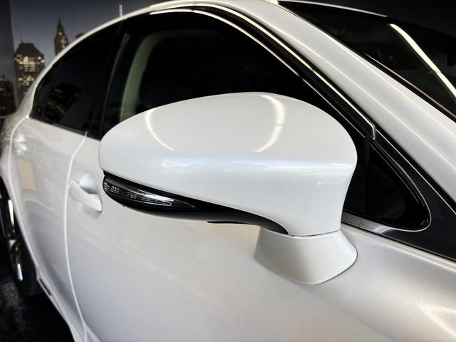 GS GS300h バージョンL プリクラッシュ(禁煙車)(後期型)(黒本革シート)(メーカーSDナビ)(レーダークルーズ)(レーンキープアシスト)(後席コンソールスイッチ)(電動リアサンシェード)(ETC)(純正18インチAW)(30枚目)