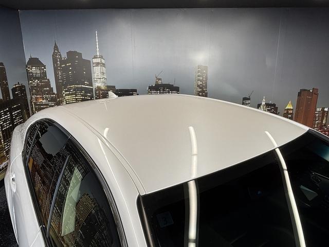 GS GS300h バージョンL プリクラッシュ(禁煙車)(後期型)(黒本革シート)(メーカーSDナビ)(レーダークルーズ)(レーンキープアシスト)(後席コンソールスイッチ)(電動リアサンシェード)(ETC)(純正18インチAW)(33枚目)