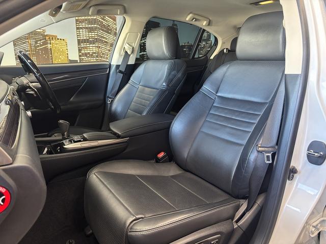 GS GS300h バージョンL プリクラッシュ(禁煙車)(後期型)(黒本革シート)(メーカーSDナビ)(レーダークルーズ)(レーンキープアシスト)(後席コンソールスイッチ)(電動リアサンシェード)(ETC)(純正18インチAW)(54枚目)