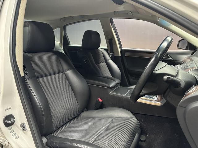 フーガ 250GT (後期型)(黒ハーフレザー)(メーカーナビ)(サイド・バックカメラ)(ビルトインETC)(HID)(スマートキー)(パワーシート)(オートライト)(AFS)(ミュージックサーバ)(純正18インチAW)(15枚目)