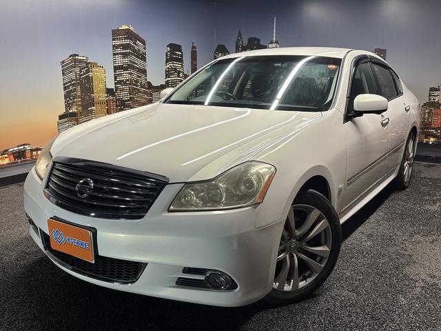 フーガ 250GT (後期型)(黒ハーフレザー)(メーカーナビ)(サイド・バックカメラ)(ビルトインETC)(HID)(スマートキー)(パワーシート)(オートライト)(AFS)(ミュージックサーバ)(純正18インチAW)(20枚目)