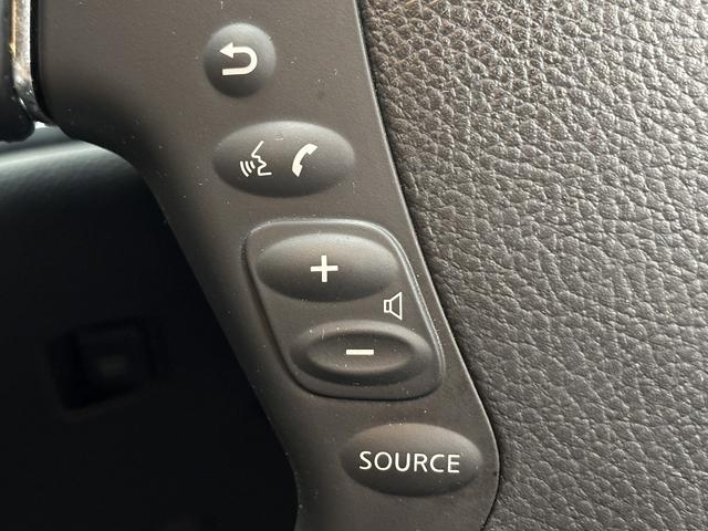 フーガ 250GT (後期型)(黒ハーフレザー)(メーカーナビ)(サイド・バックカメラ)(ビルトインETC)(HID)(スマートキー)(パワーシート)(オートライト)(AFS)(ミュージックサーバ)(純正18インチAW)(34枚目)