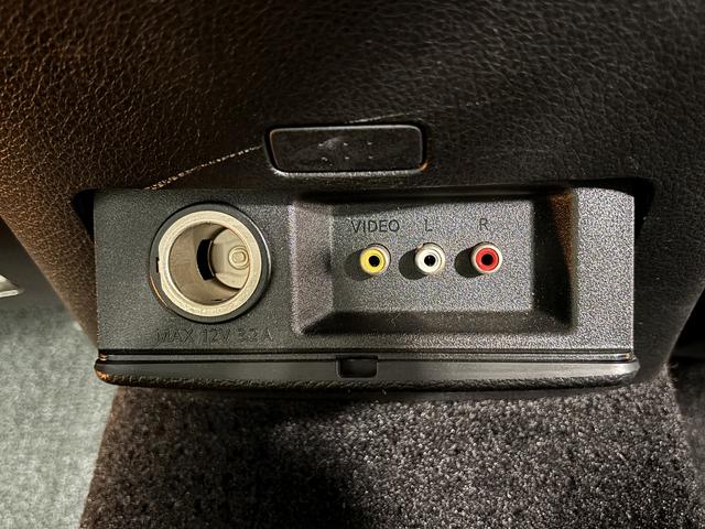 フーガ 250GT (後期型)(黒ハーフレザー)(メーカーナビ)(サイド・バックカメラ)(ビルトインETC)(HID)(スマートキー)(パワーシート)(オートライト)(AFS)(ミュージックサーバ)(純正18インチAW)(46枚目)